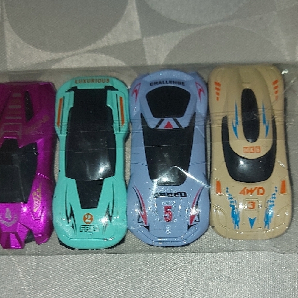 Colorful Racing Car Set for Kids - Picture 4 of 6